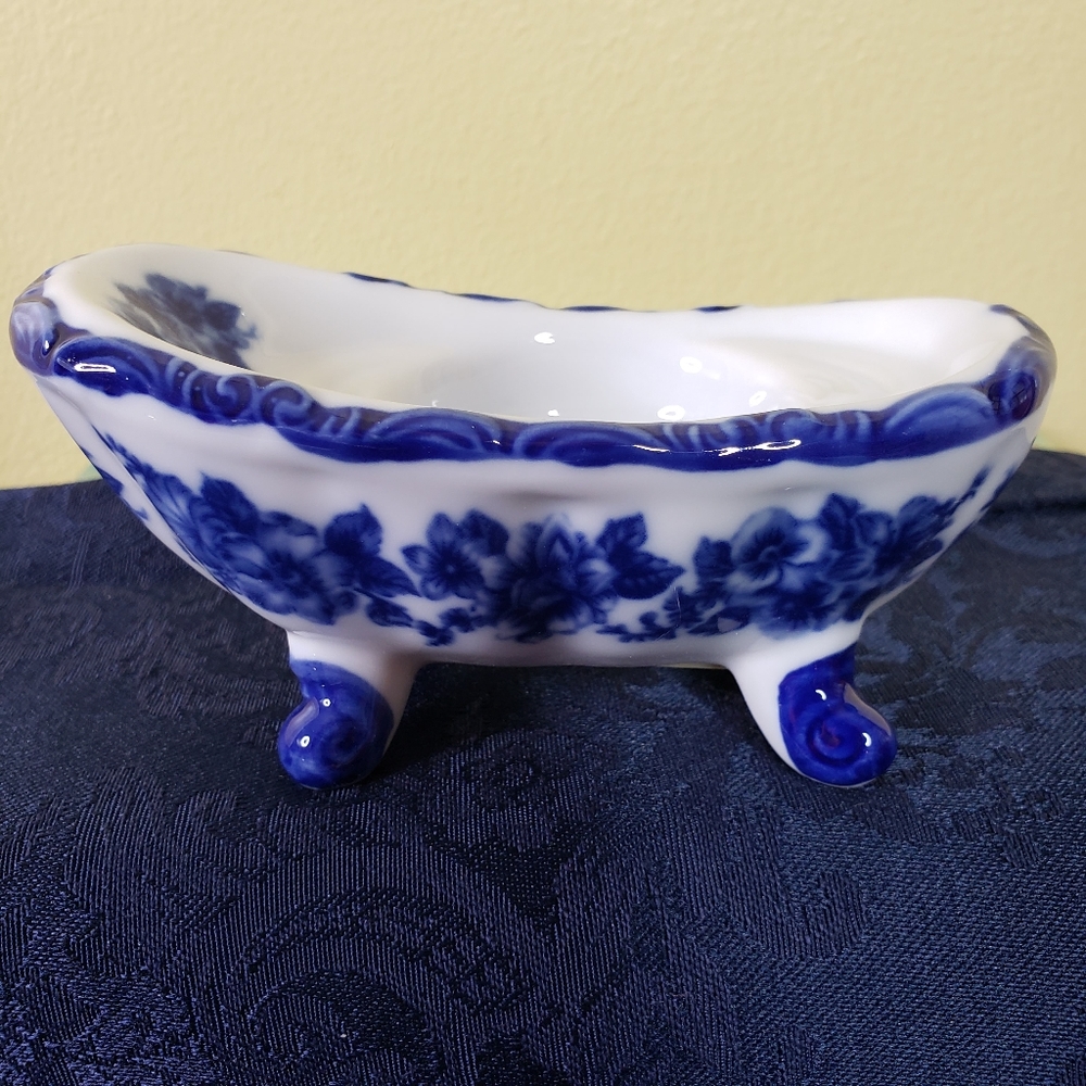 Blue White Mini Tub Candle Holder Porcelain Tealight Vintage 4.5" Flow Blue NOS.